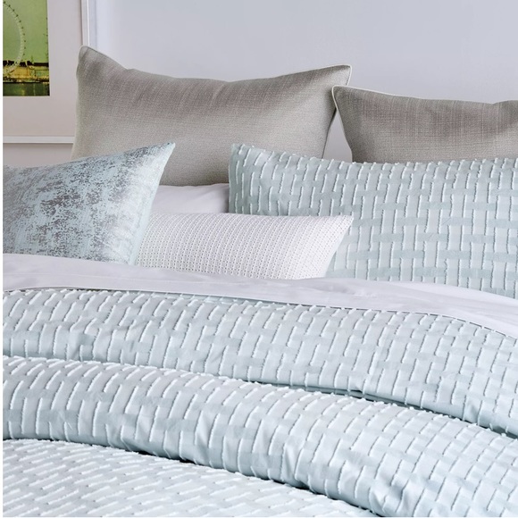 NWT DKNY King Duvet Cover, Refresh, Mist - Picture 3 of 8